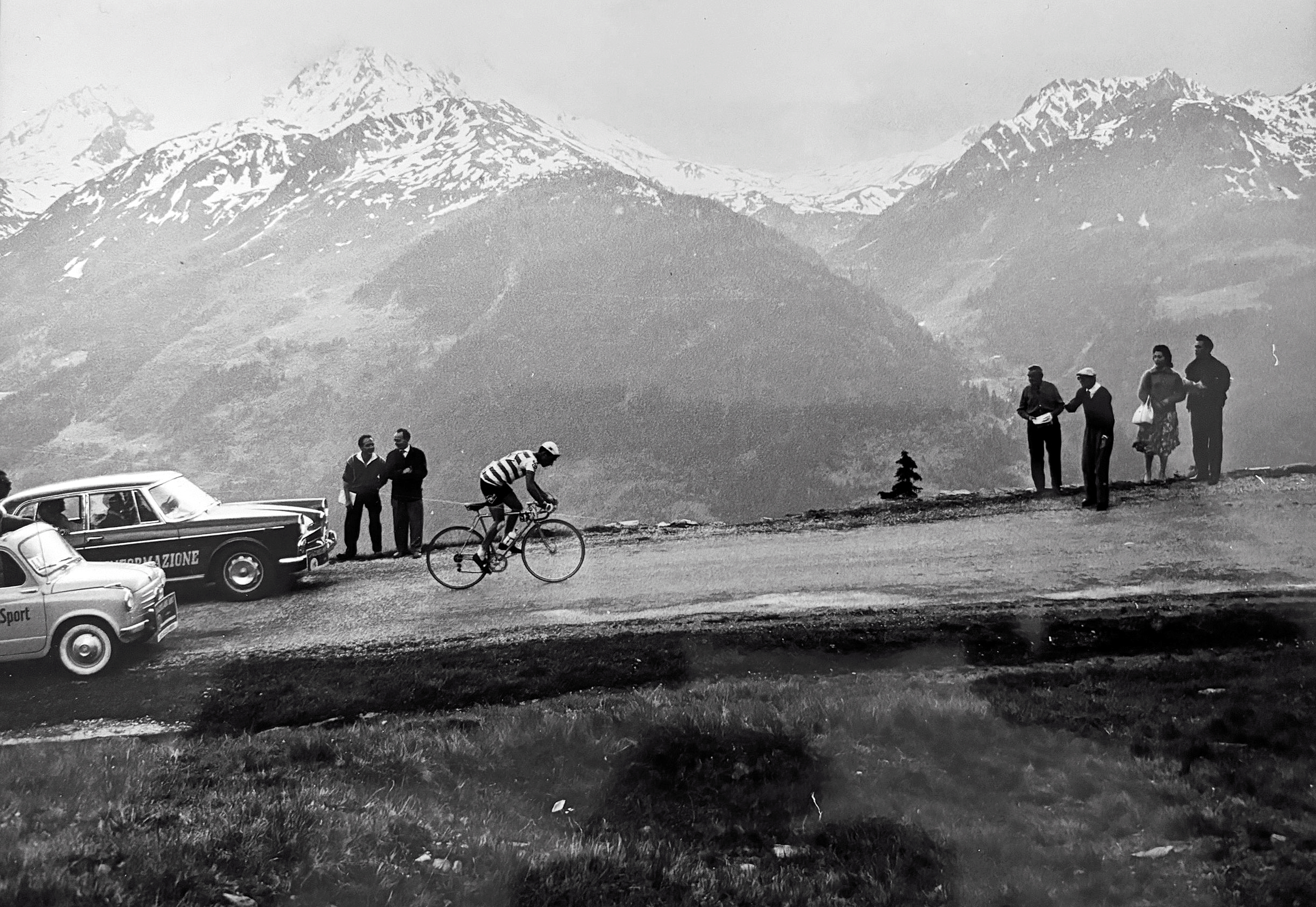 APERTURA Angelo Cozzi_Tappa alpina del Giro d'Italia_1956