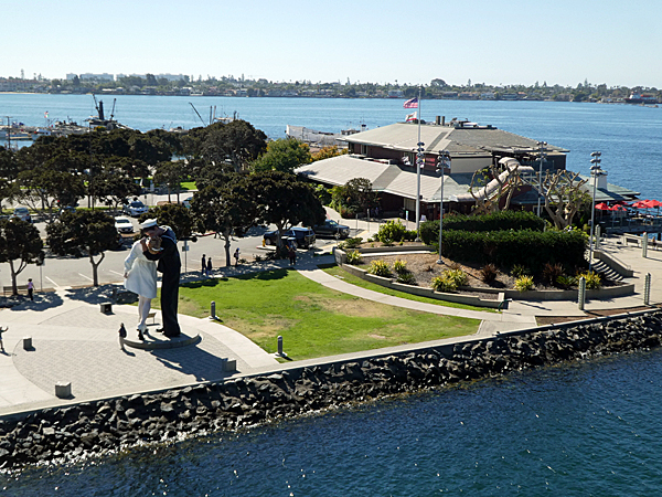 San Diego, 22.10.2024, monumen to al marinaio, sullo sfondo Coronado