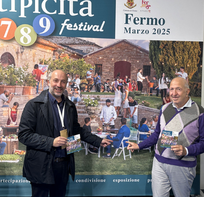  A sinistra il sindaco di Fermo Paolo Calcinaro a destra il direttore di Tipicità Angelo SerriIMG_7397[1]