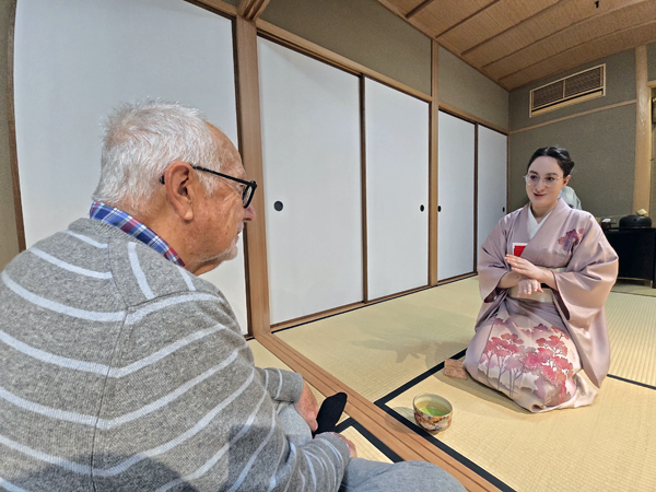 Kanazawa Kenrokuen Tea Ceremony 3